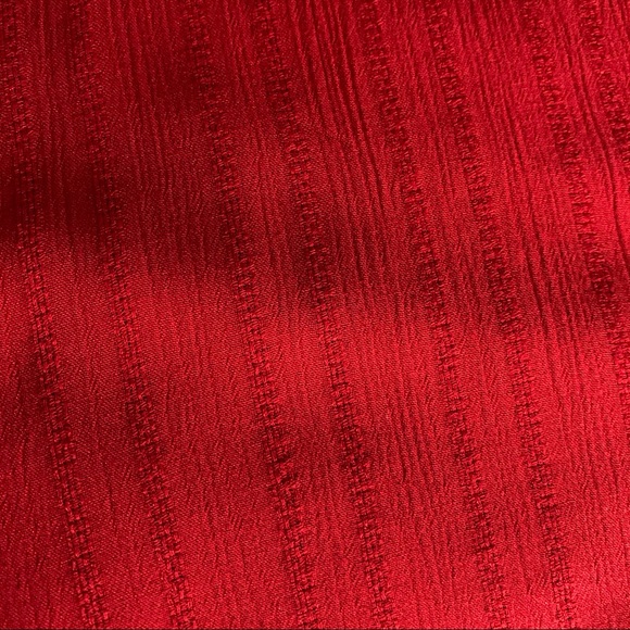 Universal Thread Red Top - Picture 4 of 5